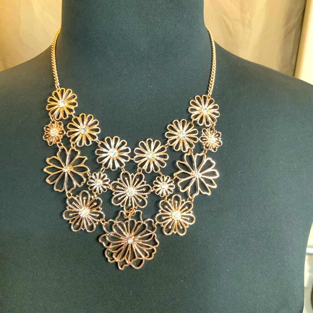Flower Bling Statement Necklace - Picture 1 of 4